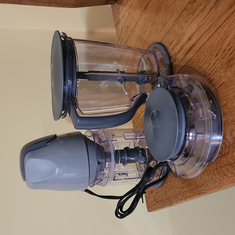 Ninja food processor/ blender NWOB